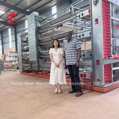 Hộp lớp gia cầm tự động với bộ cho ăn và hệ thống uống núm vú điều chỉnh
